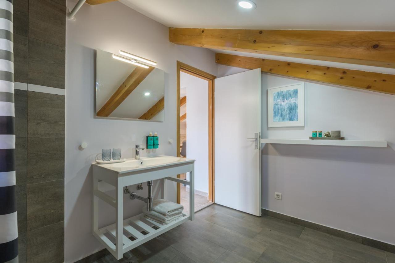 Apartments Agata Novigrad Istria エクステリア 写真