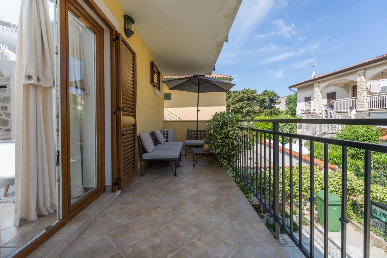 Apartments Agata Novigrad Istria エクステリア 写真