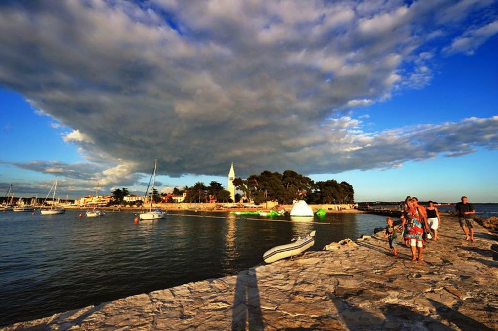 Apartments Agata Novigrad Istria エクステリア 写真